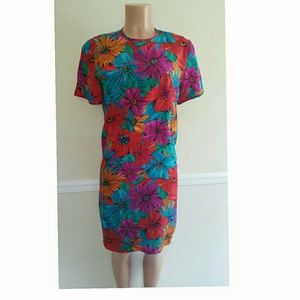 Bold & Beautiful Sheath Dress